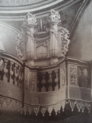 Instrument przed rekonstrukcją