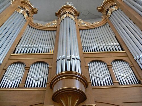 Prospekt instrumentu