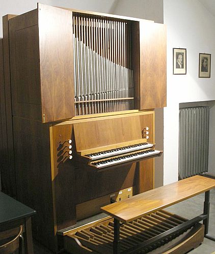 widok ogólny instrumentu i stołu gry