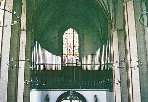 poprzednie organy (aktualnie po przebudowie znajdują się w Katedrze Św. Floriana - Warszawa-Praga)